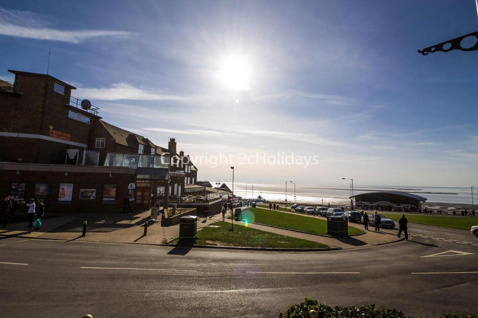 Caravan With Decking At Manor Park In Hunstanton, Sleeps 6 Ref 23045B Exterior photo